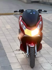 للبيع دراجه pcx ياباني الاصلي نوزل  خطين ستان كهربائي حساس ازدحام دراج...