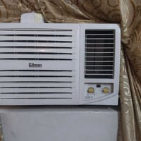 مكيف • شبه جديد • ٢ طن
