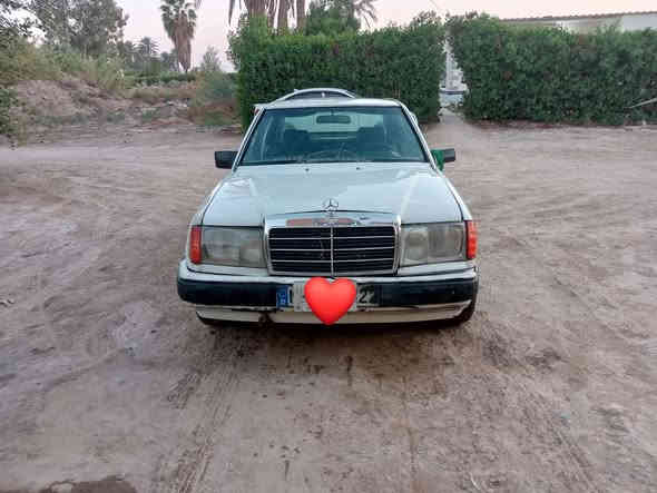 سلام عليكم مرسدس لبيع  موديل 88جاهزه كير ومحرك بطه حداديه تخم تاير باتري جديد رقم واسط تحويل  سنويه صاقطه كربيات تريد ترتيب يرهم مرواس وبيع سعر 30وبيه مجال لطيبين مكان بابل اجبله انتصال ***********
