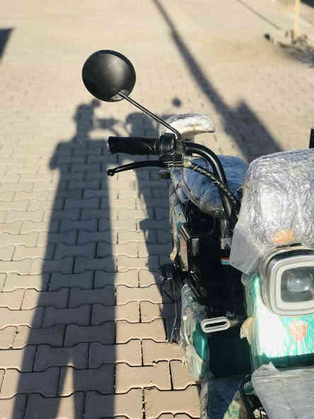 سلام عليكم ‏دراجة للبيع ‏الدراجة ‏خمس بطاريات ‏السرعة ‏تعبر الستين￼￼￼￼￼ ‏الدراجة كلش نظيفة ‏السعر290 ‏بيها مجال ‏￼￼￼￼ ‭٠٧٨٦ ٣٨٤ ٠٥٩١‬
