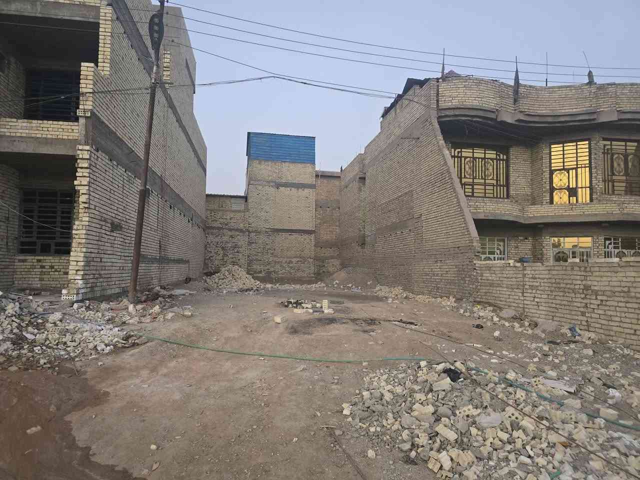 يا الله سلام عليكم قطعه البيع بلديات غريبه على سوك الميت تجاريه على الشارع العام المساحه ٢٠٠ متر+تشجير ٦٠٠ مترالسعر 315وبيه مجال بصيط الي يحب يتفضل يتصل الرقم ***********
