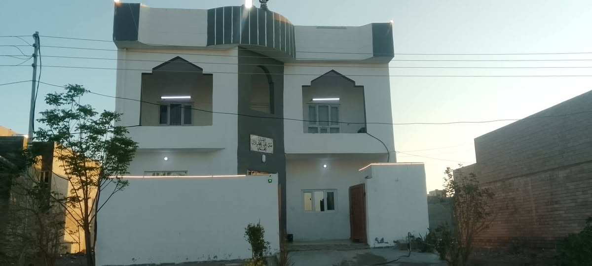 تكريت ديوم منطقت ستالاف قريب علا سجه صاد علا منتزاء ميتين متر قاطين اربع قرف نوم بسمي  ***********
