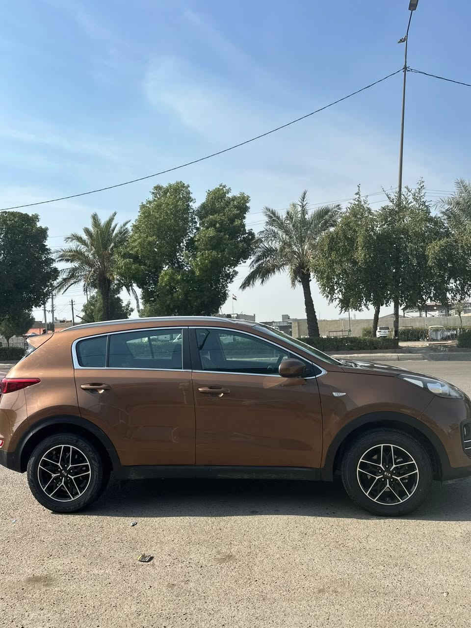 كيا سبورتج موديل 17 رقم أربيل خليجيه مكينه 1600 جي دي اي فقط باب السايق صبغ السعر 145 وبيه مجال للشراي مكاني الكاضميه ***********
