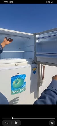 ثلاجة مستعملة • شغالة • تجميد فول