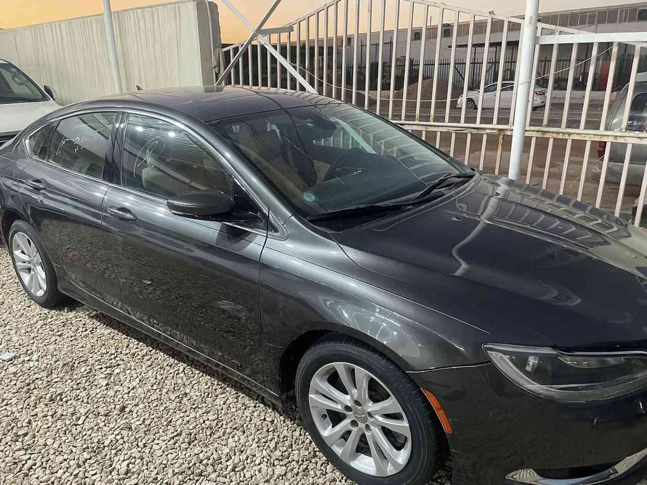 السلام عليكم.
كرايسلر c200 2015

مكينة ٢٤٠٠ 

شاشة جبيره 

كشنات جلد بيجي مع دواخل بيجي 

كشنات تدفئه تبريد وكهرباء 

بانوراما 

اشاير مري 

بصمة تشغيل وبصمة ابواب وجنطه 

تشغيل عن بعد

رقم بغداد

سيارة بيه شخوط مبينه بالصور ومعوزة كمبريسر

السعر ١٠٥ وبي مجال 

***********

مكان السياره بالنجف
السياره بدون حادث 
حادثه من الاسفل بكيس الدهن
