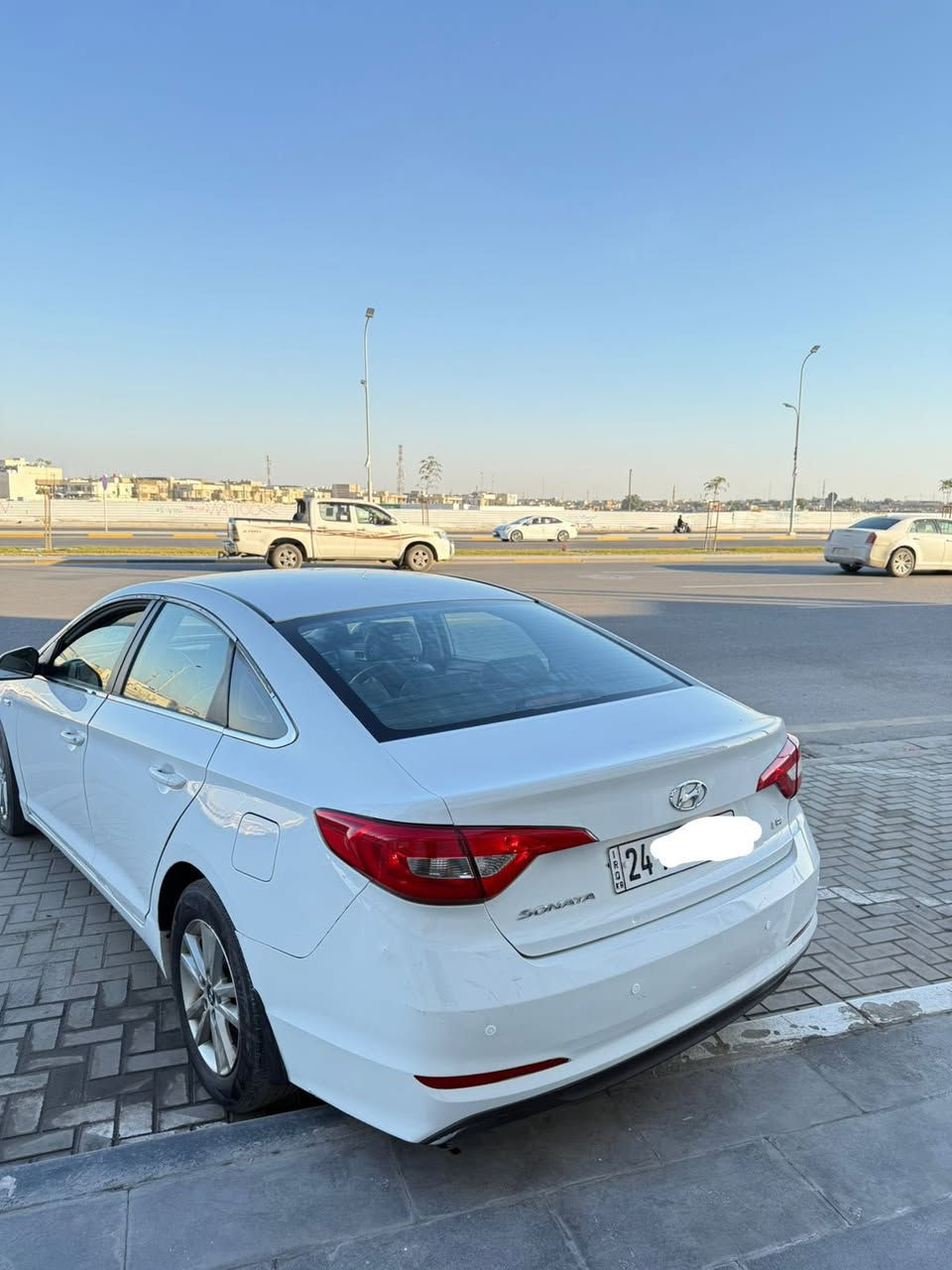 سلام عليكم
سوناته 2017 ادوات ادوات كصه جنطه دخول جديد جاهزه تخم تاير حداده جداد 
سياره 2400 دوش غاز متوئم شمالي نكليزي 
طبق اصل السياره احله من الصور السعر 60$العنوان البصره. الهاتف ***********
