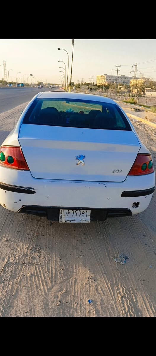 سلام عليكم فرنسي 407 موديل 9 محرك وكير ياباني ابو جف سياره جاهزه نقصه حداديه مكاني بابل مروس بي ام //***********
