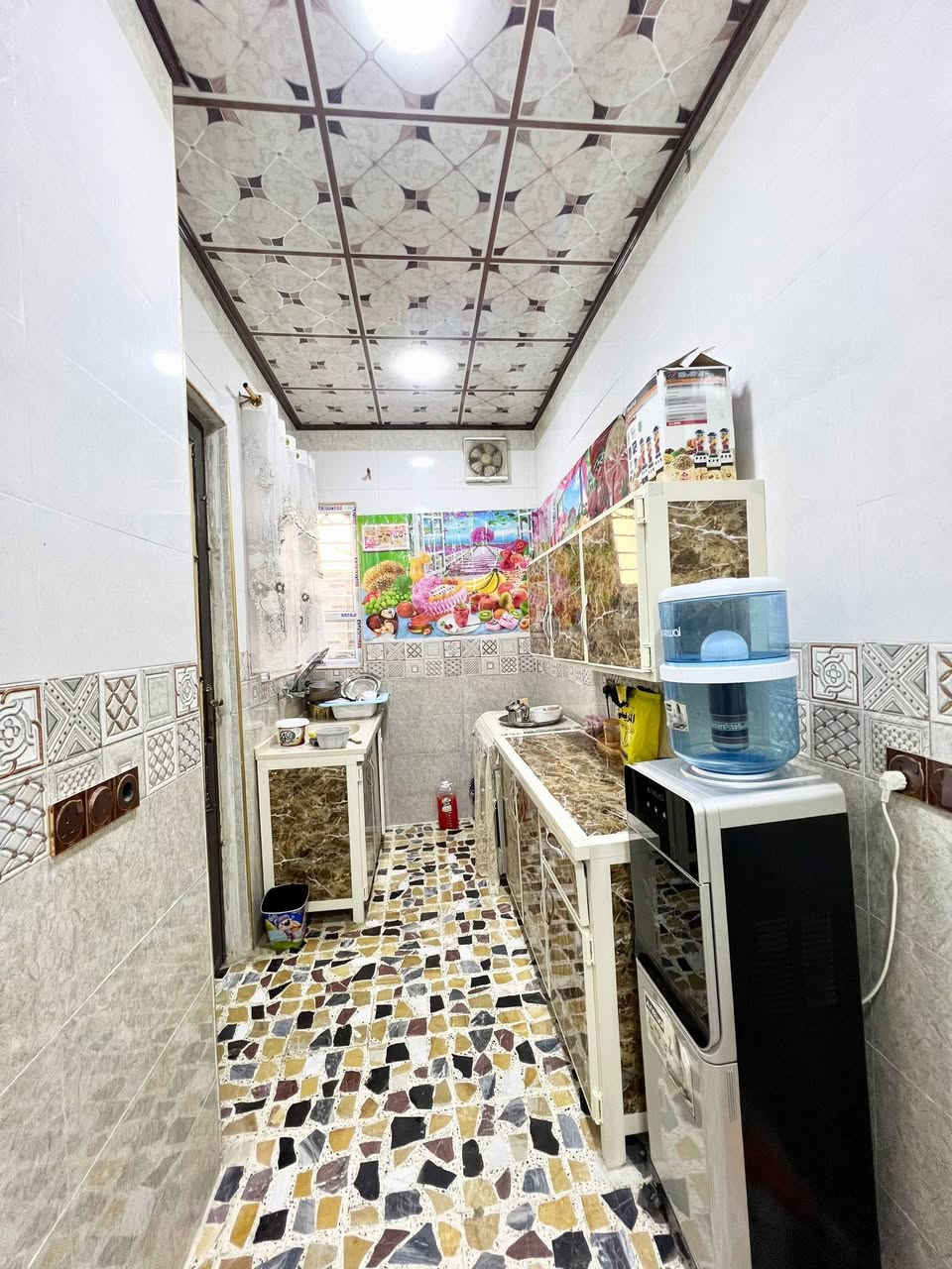 بيت للبيع سكني ملك صرف طابو الزهور 
المساحة ١٠٠ متر ٥×٢٠
طابق ونص غرفتين نوم 
المنطقة حي السماح/التسعين
السعر ٩٠ مليون قابل للتفاوض 
للاستفسار الاتصال على الارقام التالية:
مكتب ركن السماح للعقار 
***********
***********
***********
***********
