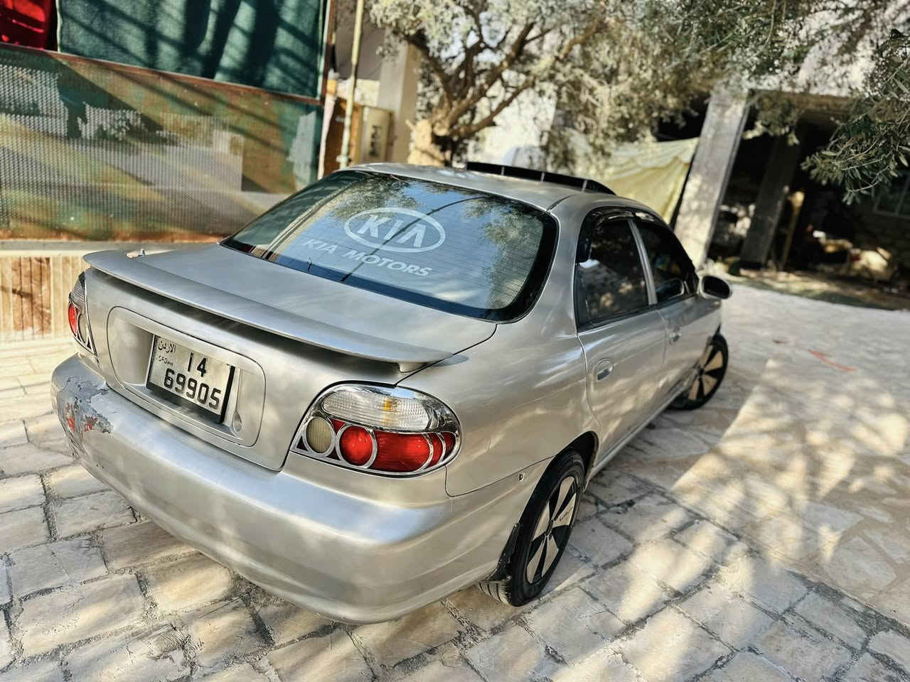 من بعد الصلاة علنبي الي بدور ع نضيف يرن 
سياره كيا تو (2) للبيع قير تمتك فحص  
مكيف شغال دفايه نار 
قزاز كهربا كله شغال 
مرخصه لشهر ٧  
تابلو وكاله 
سنتر كامل  
موديل 1997
قير تمتك فحص  
ماتور 15 cc فحص يعطي 60
غرفه نظيفة تبعت الشركه 
جنط وكوشوك وكاله   
بطاريه جديده كفالتها شغاله 
فحصهاا ثنين جيد خلفي امامي قصعات  بعتبار فحص  كامل     
السياره موجوده بعجلون 
والله يبارك لصاحب النصيب 
للاستفسار ع رقم 0779430343
0778091542
محمد عنيزات


**إذا كنت صاحب هذا الإعلان وتريد حذفه لأي سبب، رجاءا أرسل رسالة إلى الدعم الفني**