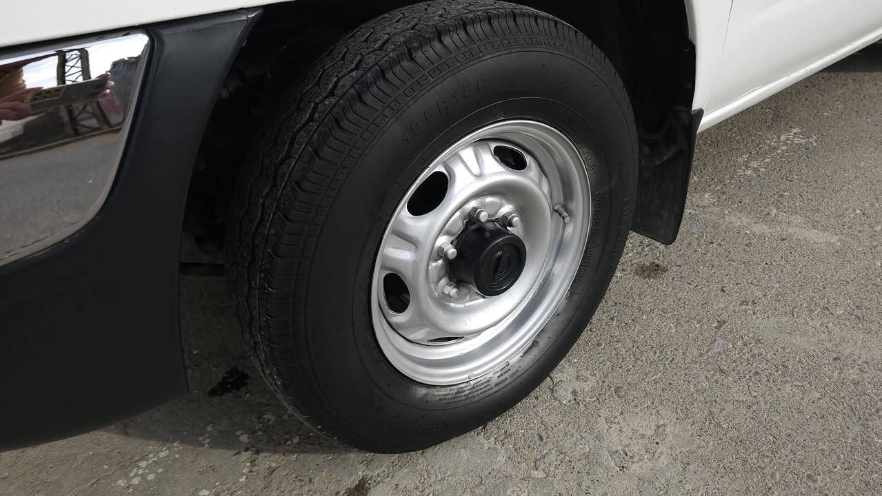 نیسان پیکئاپ دەبڵ 2006 یابانی
(5/5/2025)سەنەوی بەسەرچووە
گێڕ و مەکینە ئەکسل بەشەرت
تەحویل و غرامە و بڕاوە بەشەرت
کارەبای و تندوتۆڵی بەشەر
چوارتایەی نوی لەژیر دایە  
سەیارەکەماڵی دۆستە
شوێن: حاجیاوا
ژ.م 
***********
