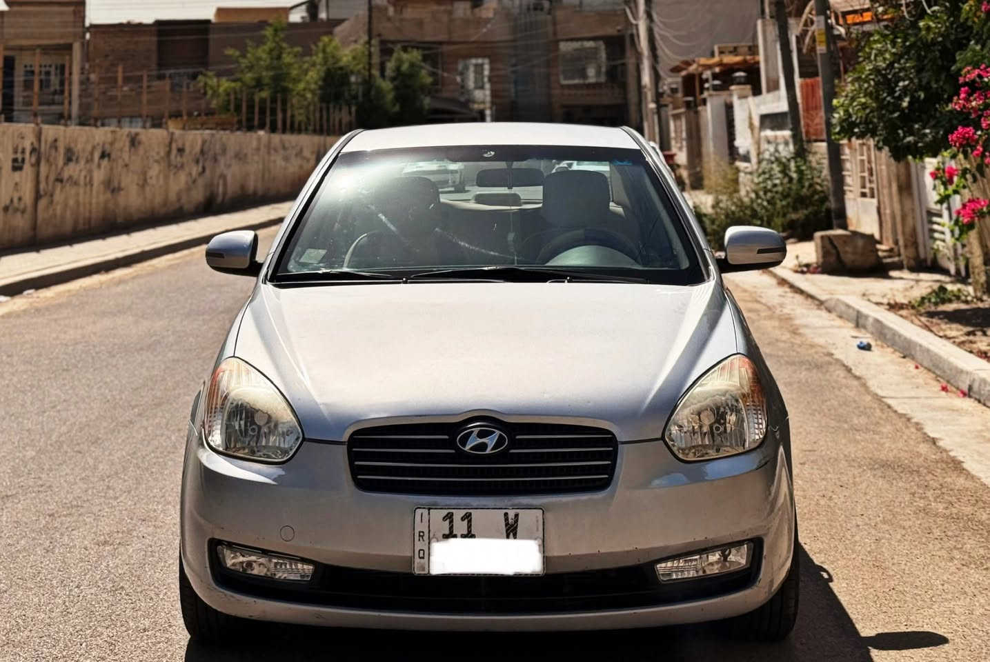 السلام عليكم
***********
هيونداي اكسنت 2010 خليجي محرك 1,600
سيارة نظيفه مكفولة من ضربة وصبغ وتبديل
بيها بارد جاملغ الامامي الايسر بالمقدمه 
رقم بغداد بأسمي السنويه وارقام جديدة 
بيها شاشه كبيرة وتبريد خير من الله ثلج
محرك والكير مكفول من الفتح والتصليح
سعرها 88 وبيها مجال بسيط ان شاءالله
مكاني بغداد / السيدية
