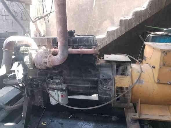 سلام عليكم موقع للبيع كله ذهبي بمنطقت الحافظ يحتوي مكاين افيكو 137 توليد لوري سمر افيكو 120 توليد لوري سمر استندر استفسار ***********
