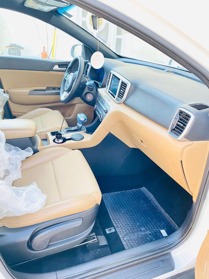 سلام عليكم سبورتج خليجي زيرو زيرو شركه الدوليه ام ضمان خمس سنوات سياره كفاله عامه من دعاميه للدعاميه من بارد من طعجه من كلشي سياره ماشيه 16حقيقي شرط الفحص وشرط الجرس علا زيرو بعدها سياره نفكيشن شاشاه جبيره بلاديه وكامره بلاديه تايرات شركه بيها سبير مانازل سويجات ثنين كتلوكاته رقم بغداد انكليزي كشنات جلد مرايات شفط اشاره حساسات خلفي امامي مكان سياره واسط كوت رقم الهاتف ***********
