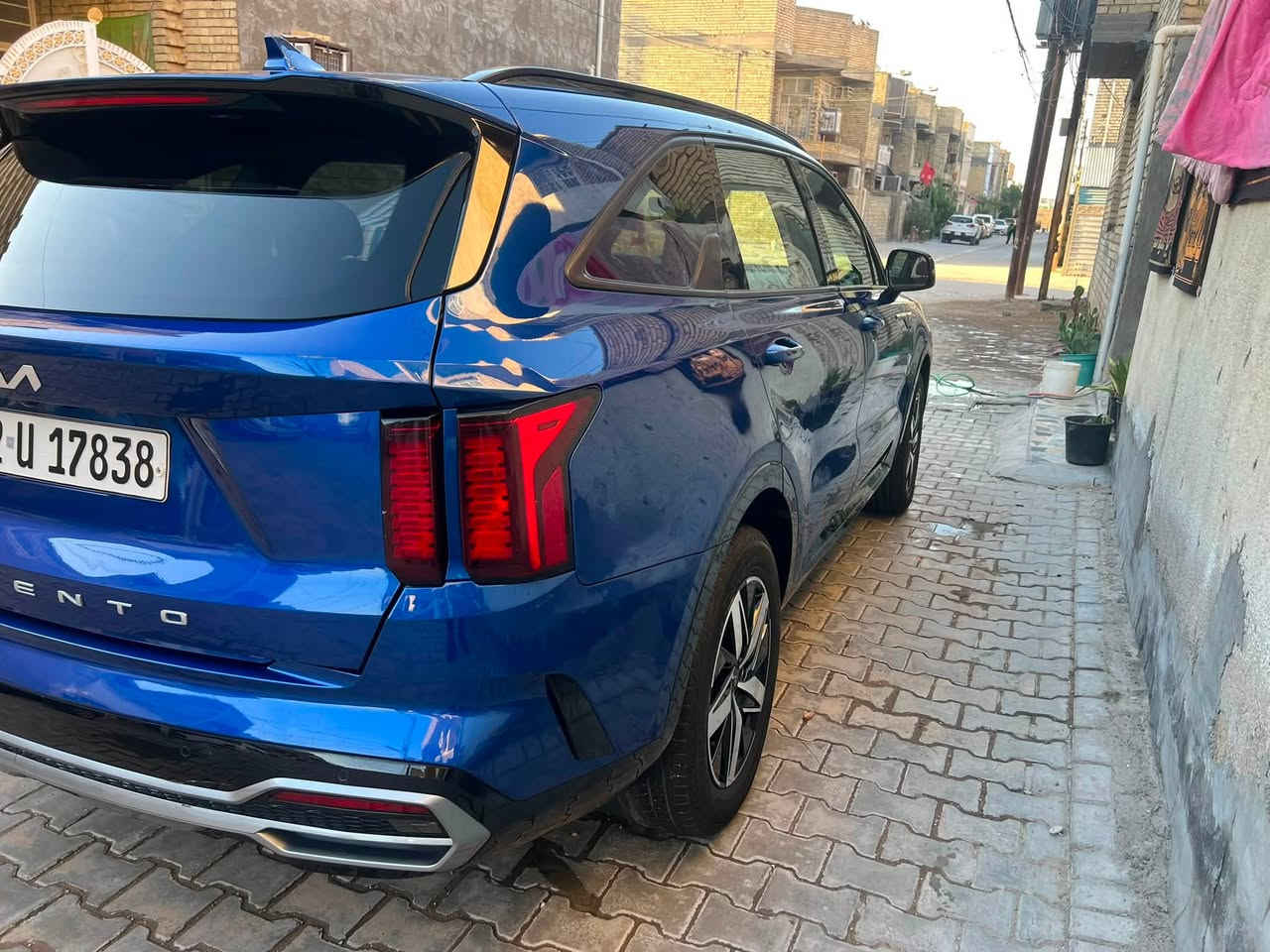 سورنتو 2023‏ أمريكي
الحادث جاملغ وحافة البنيد
وبيها بارد بالباب الخلفي بدون دواخل
رقم اربيل تريد تحويل تريد وكالة
مواصفات 
محرك 2500 Gdi
‏‎ 7 راكب 
بانوراما
ماشية 21 الف 
قطعتين تبريد 
رادار امامي 
رادار جانبي
رادار خلفي
هيترات بلكشنات 
تحديد مسار 
قياده ذاتية
شاشه كار بلي
كامره دواره 
لايت لد عالي ناصي 3 عدسات 
5وضعيات قياده 
السعر 210  وبيها مجال
*********** 
بغداد حي اور

