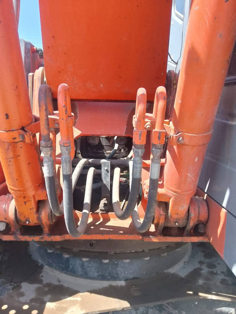 زت 2005 مضخه بلاديه ما مفتوحه محرك بدون تنقيص 
بدون صبق  حاليا تشتقل
(***********)
