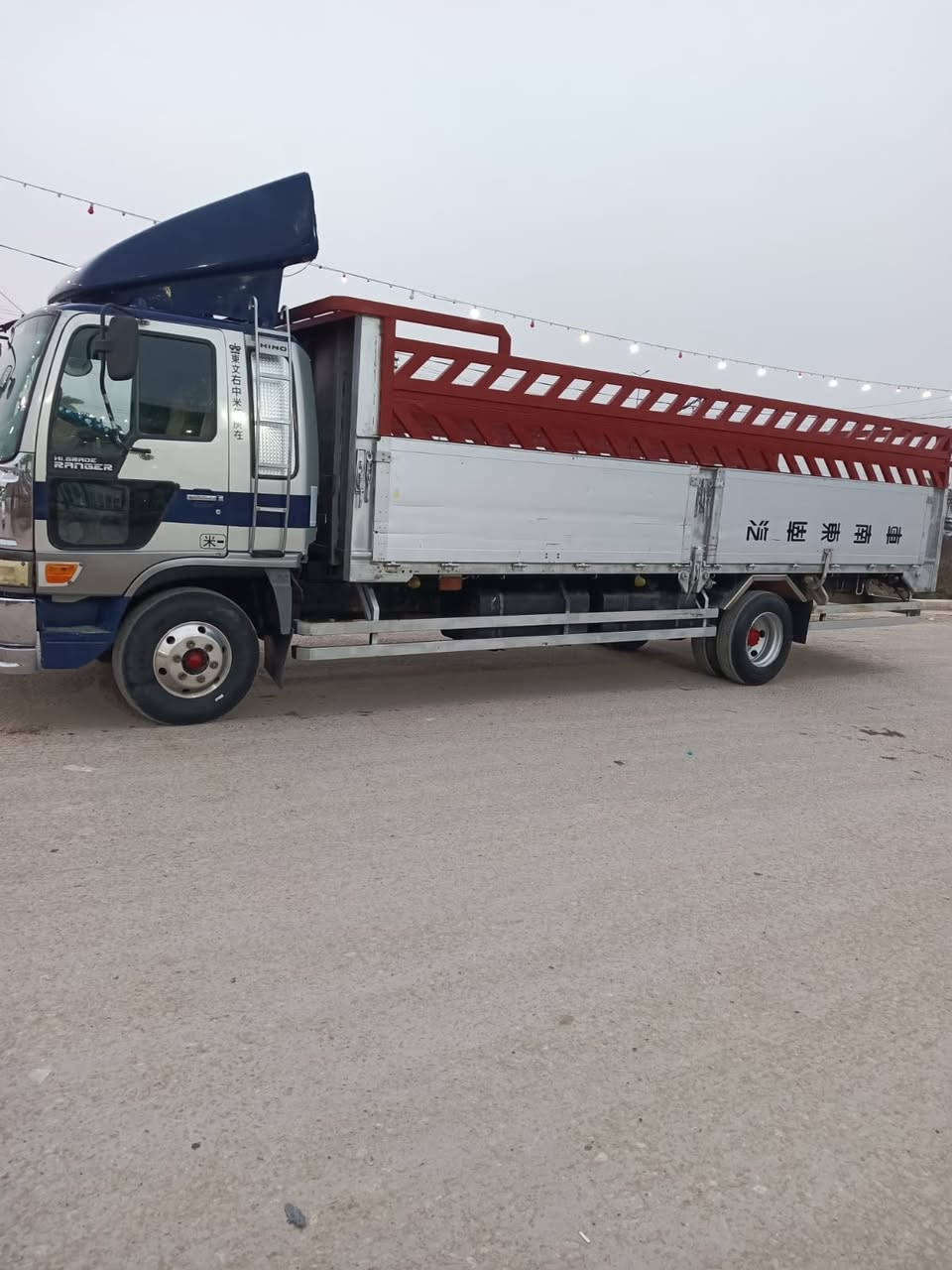 سلام عليكم هينو انگر الطول سبعه الئ ربع سياره جديده نازل موديله سبعه وتسعين تحويل ثاني يوم تخم تاير بدي قطعتين مكينه مامفتوحه لا تبخين ولا تنقيص سياره مكفوله كفاله عامه شاصي جديد اصفاحه اربعه ينفتحن سياره نضيفه العنوان بابل القاسم يرجي التصال
***********
