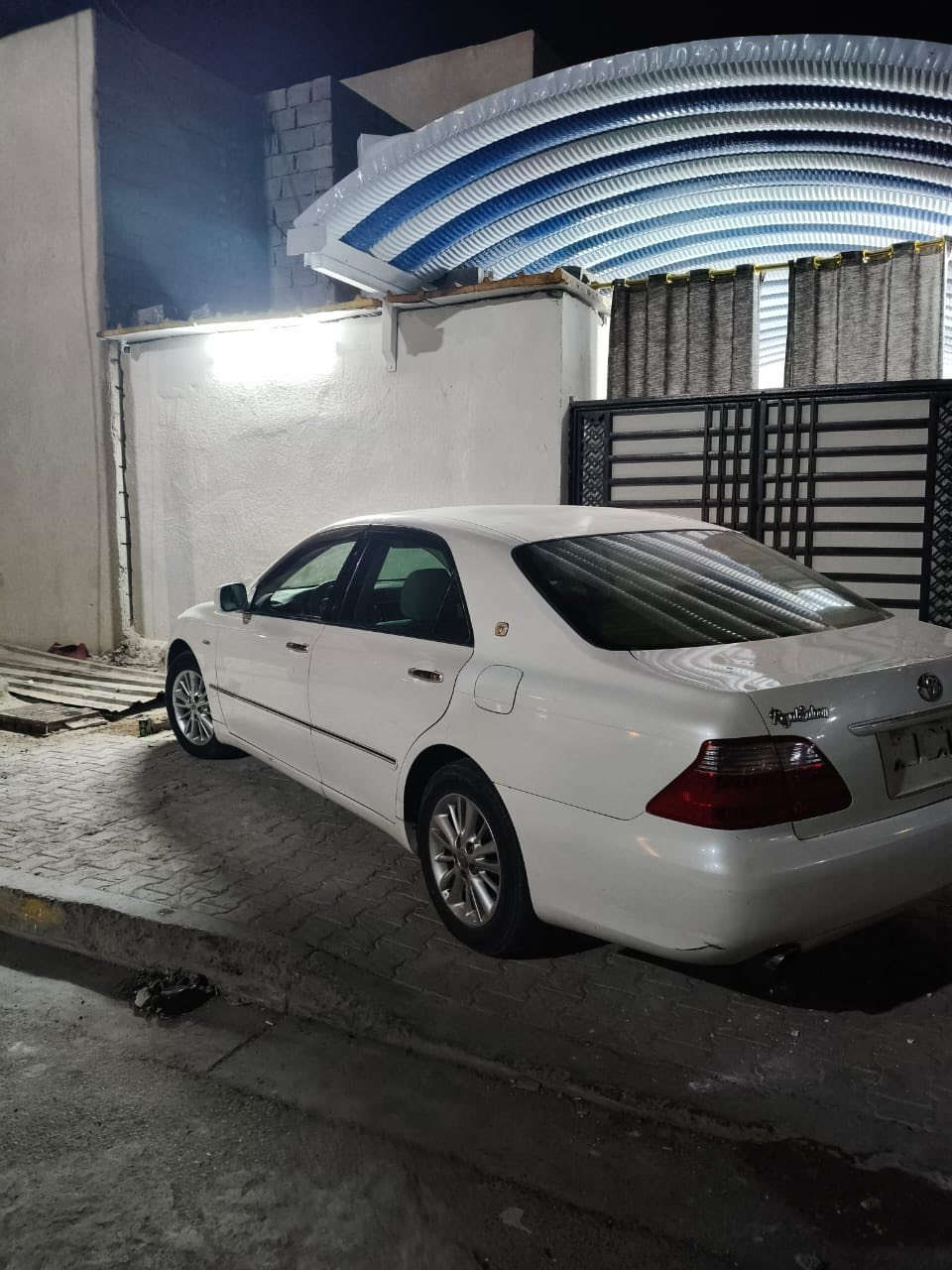 سيارة  شاهينة موديل ٢٠٠٤  كصة جنطة ادوووووات
شاصي ٨٢ كير ومكينة وحدادة كله كفالة دخووول جديد  ست بصمات مكاني بصرة ام قصر
السعر ٣٩ وبيها مجال بسيط حك الجية 
***********
