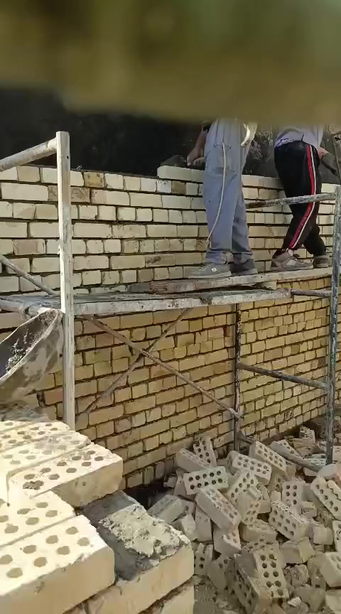 يوجد كادر عمل متكامل وجاهز للعمل فوراً 👷‍♂️
✔️ تصعيد مواد (ونج أو بدون ونج)
✔️ تنظيف بيوت ومحال
✔️ تفليش جدران
✔️ تكشيط جدران
✔️ إزالة مخلفات البناء والطابوك
✔️ رفع الأنقاض وترحيل النفايات
✔️ تنفيذ كافة الأعمال الخدمية
📍 نعمل في جميع مناطق العراق
📞 للتواصل خاص أو على الأرقام التالية:
***********
***********
المهندس: سيد أحسين

