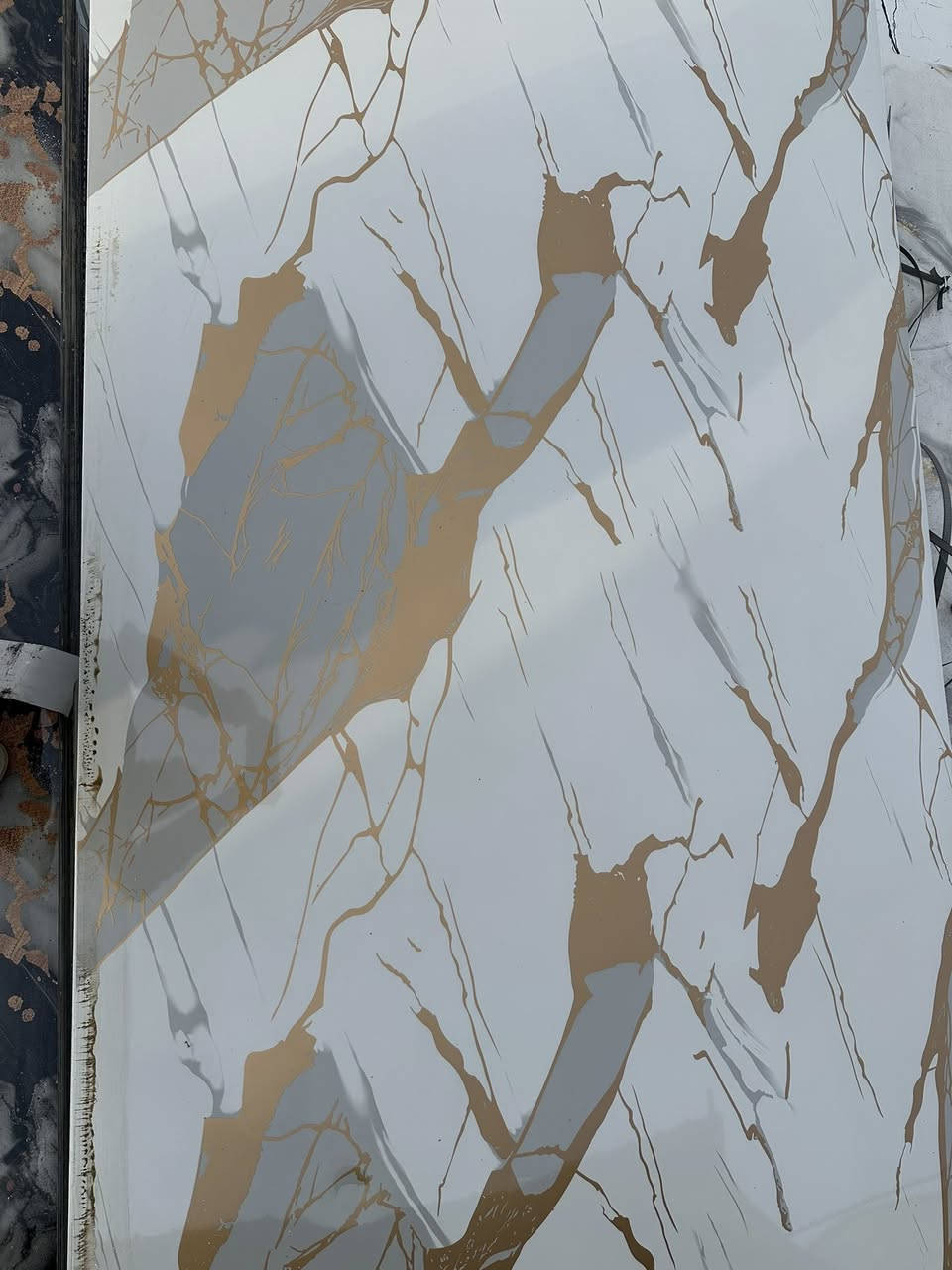 الوان جديد يوفي ايراني سعر مناسب 
واتس اب ***********+***********
عنوان/كلار منطقة حي سناعي
