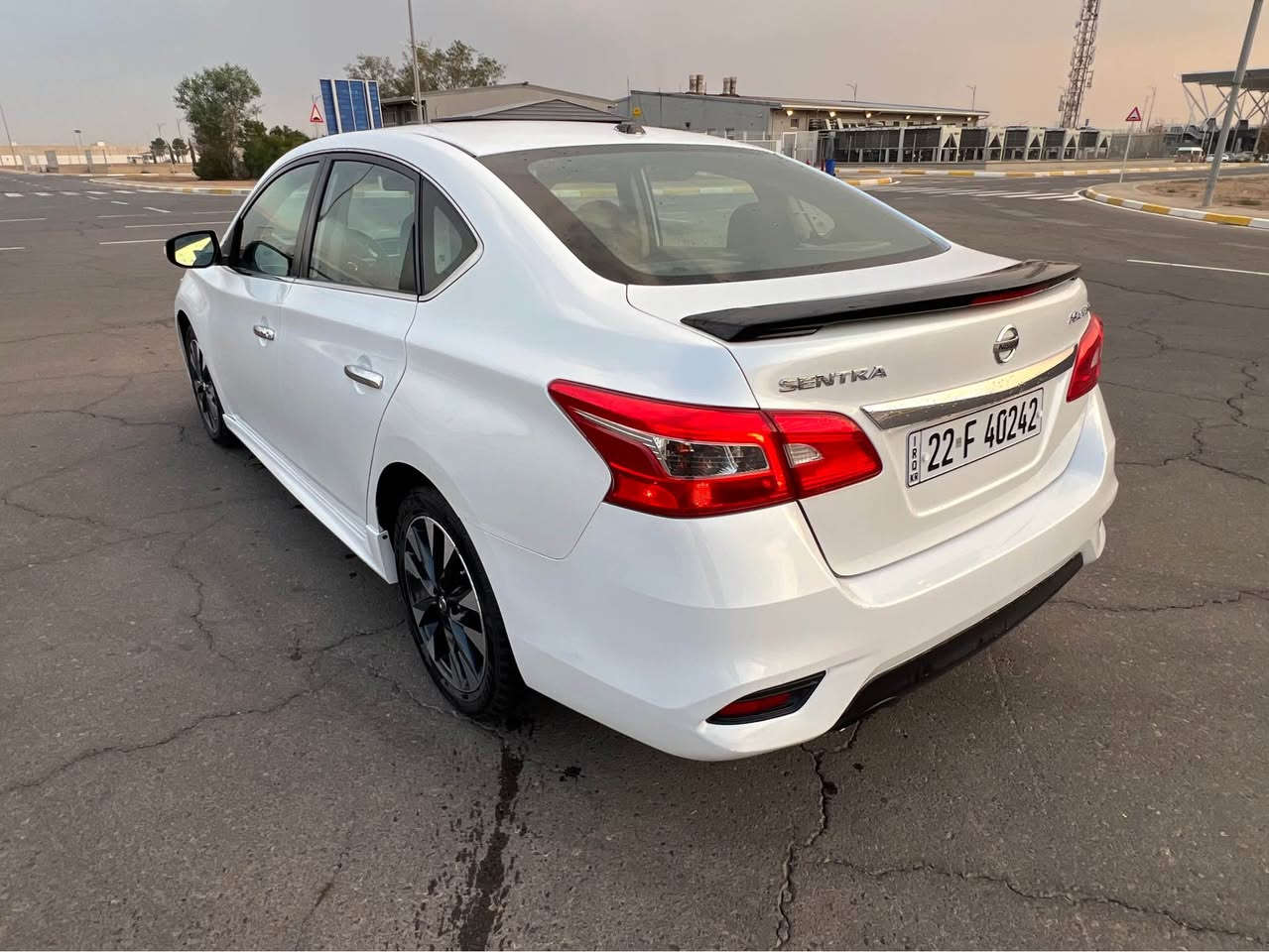 نيسان سينترا 
موديل 2017
75 مايل رويشتووه
مواسةفات - SR -
گير - مةكينه - تةحويل - غرامه - بةشةرت
تاخم تايةى لوكى لةسةره 
رادار - بةردى گزوز - تةزره - بةشةرت 
رةقةم شانسى دانراوه 
سةنةوى نوييه 12-2028
يةك دينار مةسروفى تيدانييه 
بةناوى خومانه 
بوياغ - بونيت - 4 ساردى هةيه 
دةعامى بو دةعامى كةبسه - بى ئيرباگ 
شوين - هةولير 
***********
 122$ أربيل, العراق
