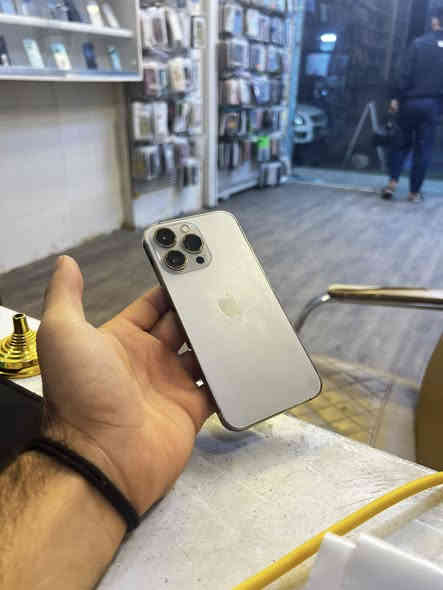 13 برو  ذاكره 256 شرق اوسط مبدل شاشه تفصيخ و كامرات تفصيخ فيس أيدي شغال سعر 475 مكان بغداد العبيدي رئاسه شارع (20)***********
