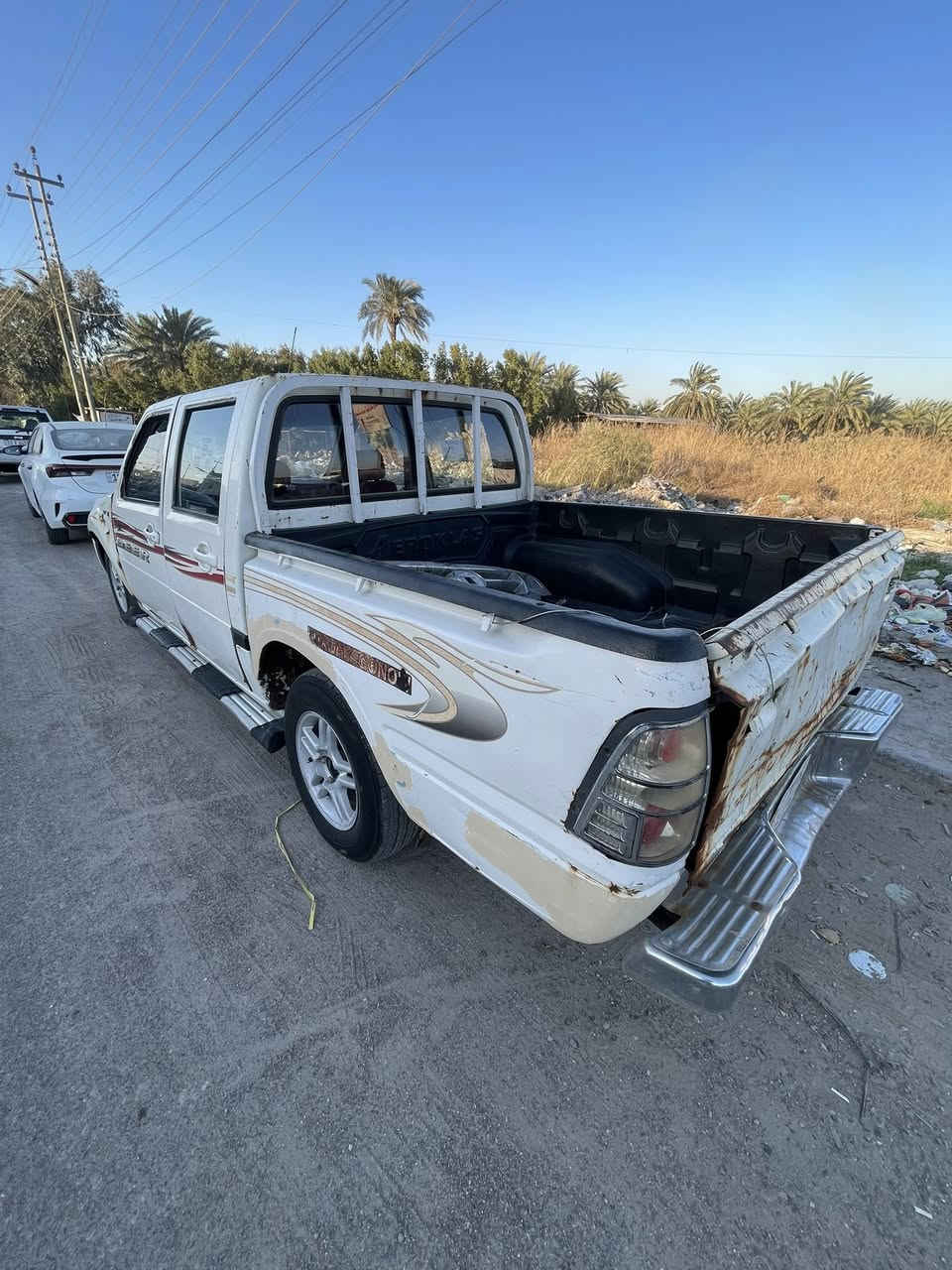 سلام عليكم رمضان كريم انشالله بيكم فتون للبيع رقم مميز سياره كلشي شغال بيهه فقط يحتاجلهه صبغ سمكره سعرهه 20ورقه قفل عليهه غرامات 340الف راعيهه بصفي ساكن  عنواني دوره البوعيثه 
رقمي ***********
