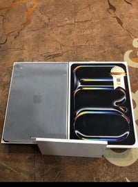 ايباد 11 برو • نضيف • بطارية 100