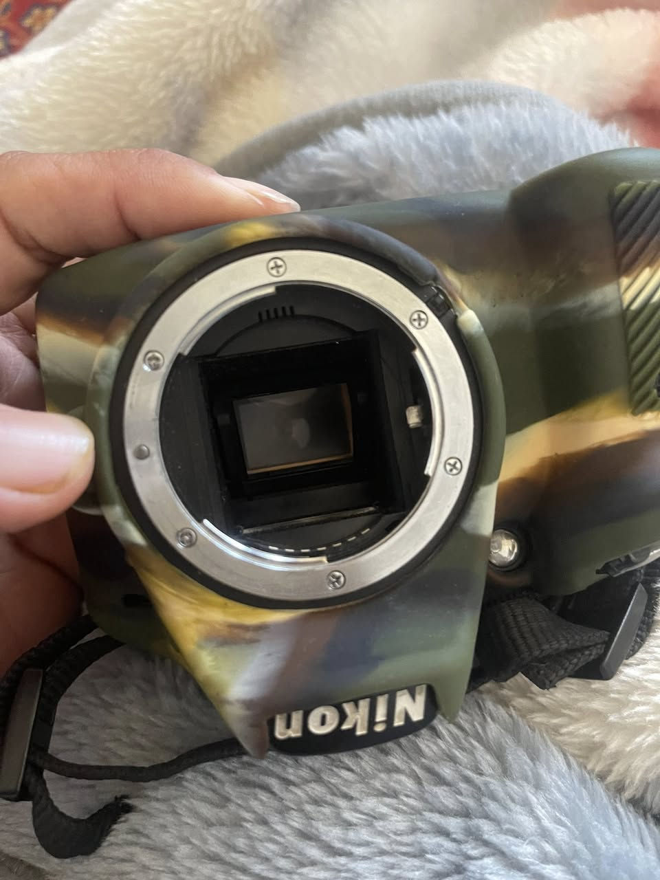 كامره نيكون 3200 كامره نضيفه فول تصويره (رام+جنطه وبطارتين والعدسه ر ياضي فول  وكفر ومعدات تنضيف جاهزه للتصوير  السعر 400


**إذا كنت صاحب هذا الإعلان وتريد حذفه لأي سبب، رجاءا أرسل رسالة إلى الدعم الفني**