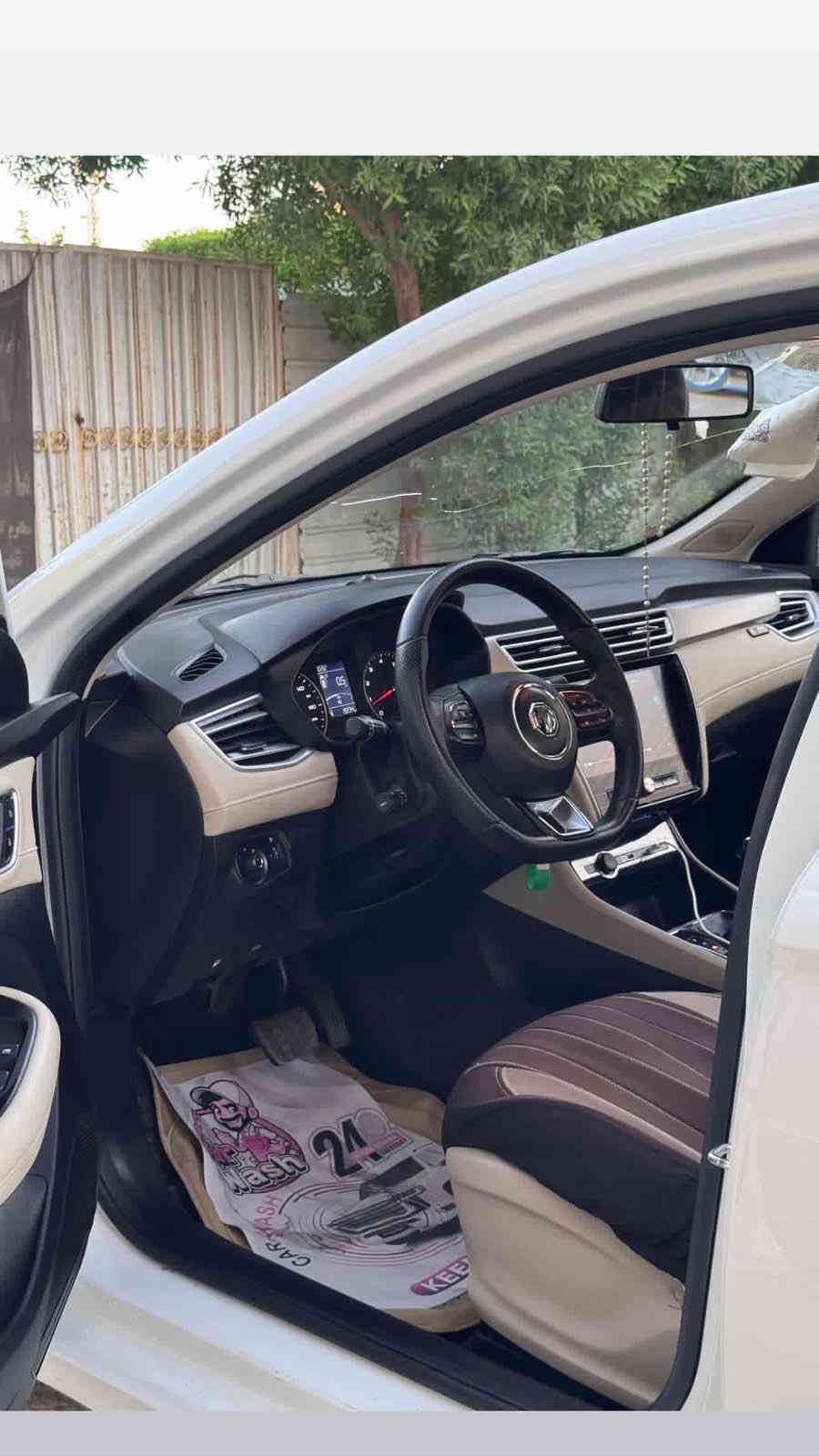 مواصفات ال mg 5 العادية 
مابيها حادث 

ماشية 23000  موديل 2025

عارضها ب 105$ وبيهة ومجال للتواصل واتساب فقط 

***********
