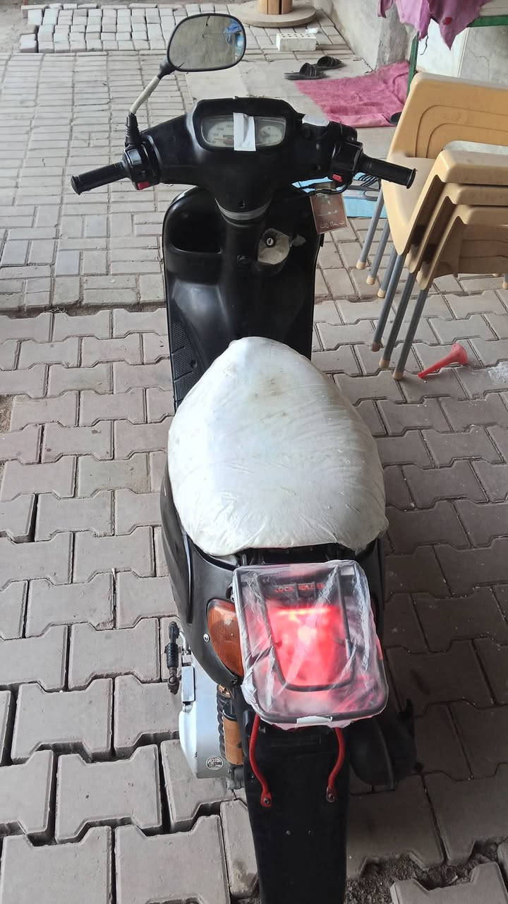 دراجه 60 قردة للبيع نضيفه كل نقص مابيها شرط هندر واحد. سعر خاص....


**إذا كنت صاحب هذا الإعلان وتريد حذفه لأي سبب، رجاءا أرسل رسالة إلى الدعم الفني**