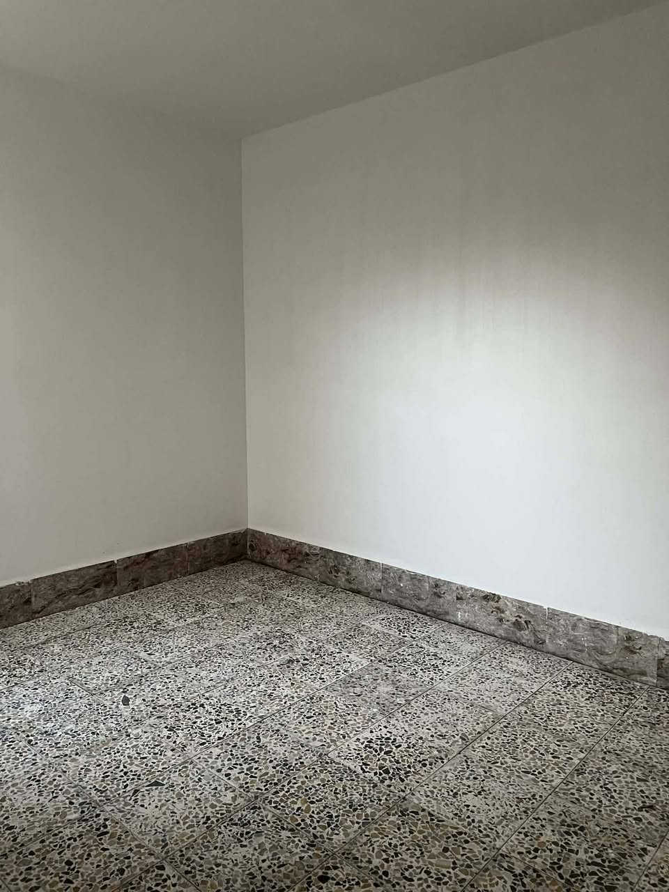 السلام عليكم بيت 🏠 مساحة 100متر حي النداء يم المدرسه الورديه البيت على ساحه يوجد غرفه 1+صاله+ستقابل +مطبخ سعر80الاستفسار تواصلو ويانه


**إذا كنت صاحب هذا الإعلان وتريد حذفه لأي سبب، رجاءا أرسل رسالة إلى الدعم الفني**