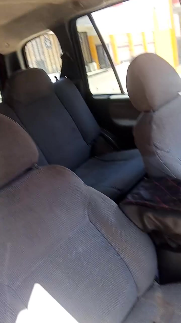 السلام عليكم
للبيع كيا سبورتج 
كير اوتماتيك 
موديل 2000
سنويه رقم دولي هزه جديده شرط تحويل 
سياره مكفوله من صبغ بس البونيد مبدل 
كهربائيات حداده  صدر غرفه جديد 
طخم تاير جديد 
السعر 40 وبي مجال 
لتواصل 
***********
