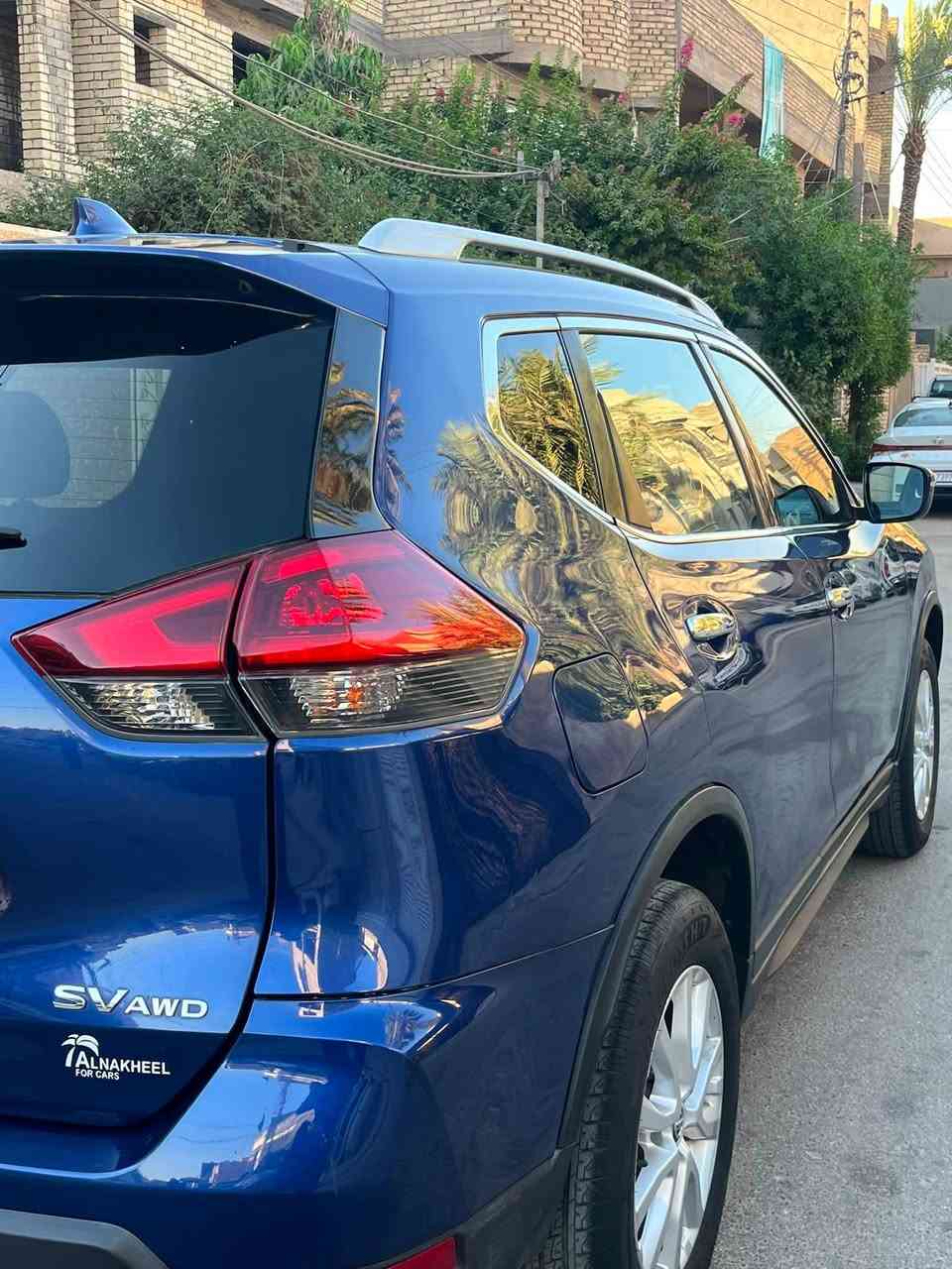 السلام عليكم
للبيع نيسان روج SV2018وراد امريكي 

رقم بغداد بأسمي 

بصمه تشغيل عن بعد 
بصمه ابواب 
جنطه كهرباء 
شاشه كبيره 
فول تحكم ستيرن 
تبريد قطعتين 
كشنات تدفئه تبريد 

رادار جانبي 

محرك مستبدل جديد 

ادامه صدر جديد تخم تاير 

وباقي مواصفات المعروفه للSV

الحادث جاملغ امامي وباب وبنيد 

مكاني بغداد حي الاعلام 

***********
***********
