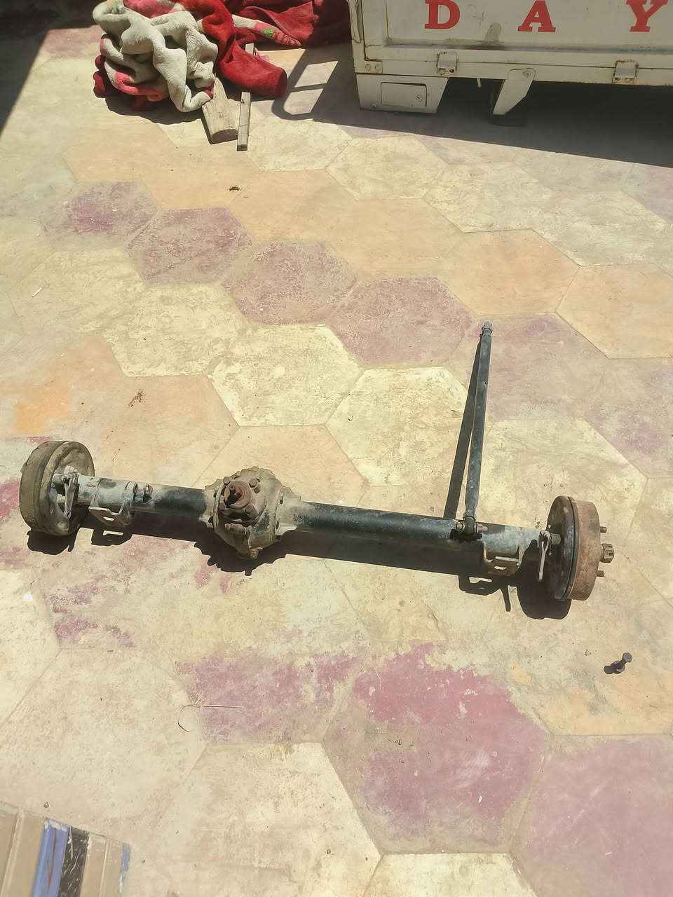 اكسن للبيع مكفول سعر مديل 18سعر ب80وبي مجال ومينه مديل 20ما مفتوحه جاهزه لا بخار ولا شي سعر 125وبيه مجال مكاني سوك الشيوخ حي العسكري ***********
