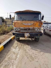 هينو ٨١ • محرك وكير نضيف