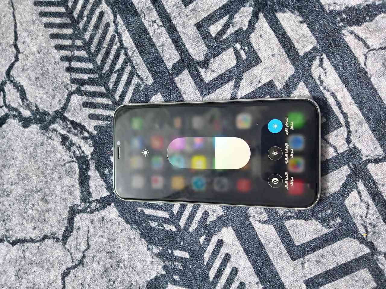 سلام عليكم ايفون 11 ذاكره 128 بطاريه 95 نضافه ميه بلميه مكفول من كل شي اخو جديد سعر خاص او *********** واتساب فقط
