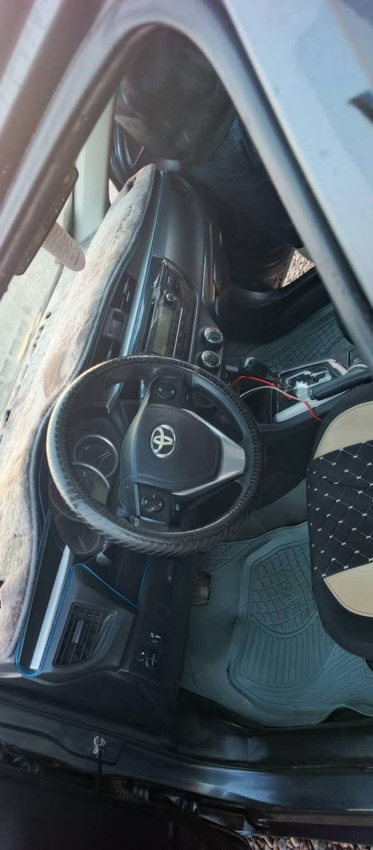 السلام عليكم كورولا 15 مكان السياره الشرقاط الساحل الايسر ومحرك خير من الله ماشيه 160 بيها اربع قطع بخ السعر 110 بيها مجال شيء قليل بدون تبديل اي دعم ماكو بالسياره سنويه لل 26 /***********
