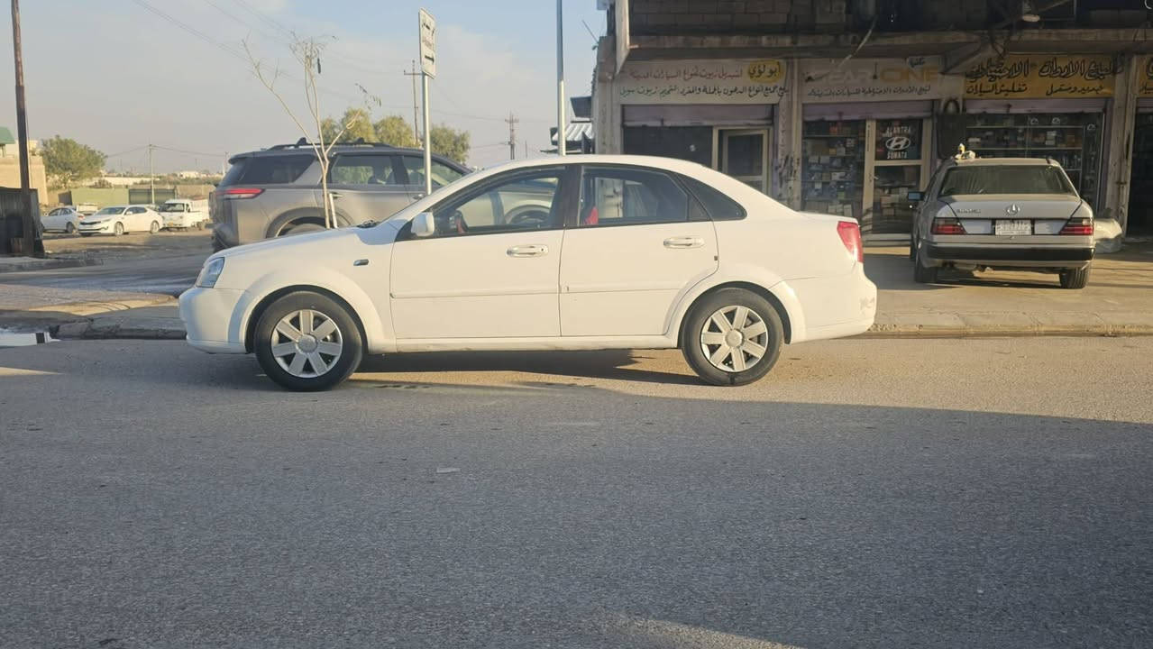 السلام وعليكم شباب
اوبترا 2009
كير اتوماتيك
كير ومحرك شرط
تبريد ثلج
سنويه ورقم وهزه
كلو جديد
كابون بانزين بيها
بيها جاملخ قدام تبديل فقط
السياره في بعشيقه
***********
السعر 83
