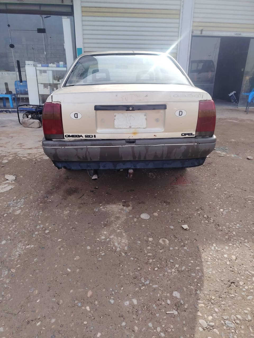 السلام عليكم ورحمه الله وبركاته للبيع  اوبل اوميكه المحرك بي تنقيص كير شرط صدري شرط سنويه خضراء السعر 15 وبيه مجال لاتصال *********** نشاط فول
