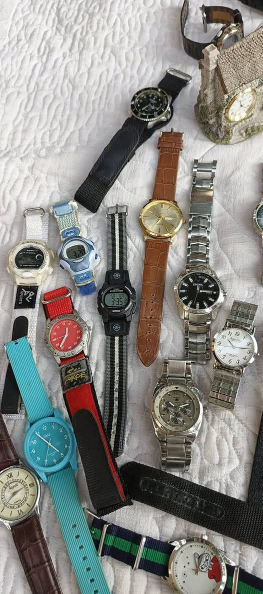 بسم الله الرحمن الرحيم 🤍

أخوان شلعة ساعات باله 89 قطعه ابيع شلع مو مفرد 

الجاد بالشراء فقط يتفضل خاص واني خادم


**إذا كنت صاحب هذا الإعلان وتريد حذفه لأي سبب، رجاءا أرسل رسالة إلى الدعم الفني**