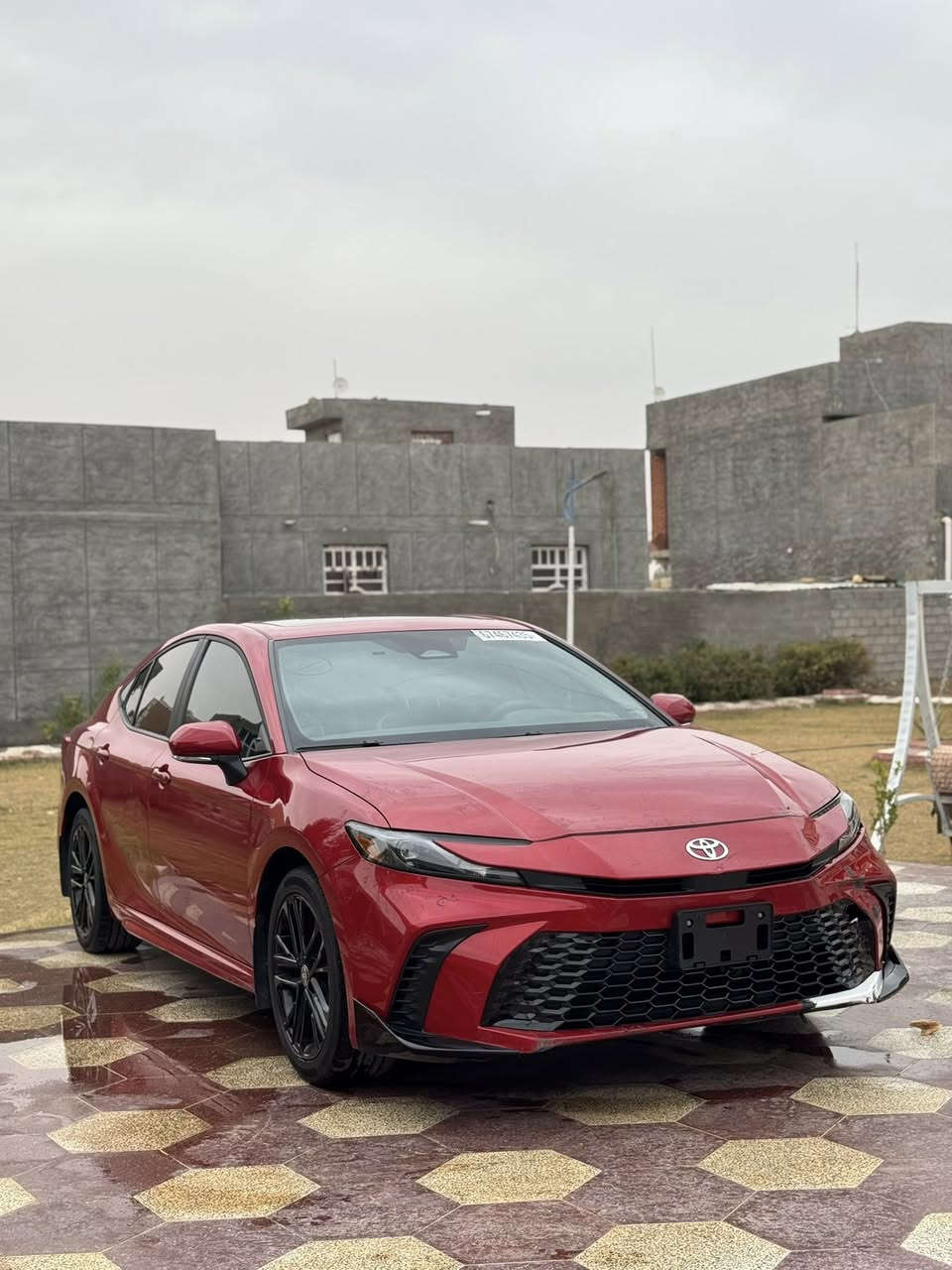 سلام عليكم
كامري موديل 2025 هايبرد مكينه 2500
ألون مميز وبدون صبغ وارد أمريكي فقط دعاميه وراس البنيد بارد بسيط بدون ايرباك 
الموصفات se
نقطه عمياء ورادارات وتوقف ذاتي وقياده ذاتيه دخول ذكي وكشنات مطعم لونين
فتحه سقف
كشنات وستيرن حار
لدات شاشه جبيره
سايد بريك بصمه
شحن واير لس
وبعد هواي موصفات بيها
تترقم جميع المحافظات ورقم مجانا 230الف فقط
السعر 25الف 
مكان سياره رمادي رقمي ***********
