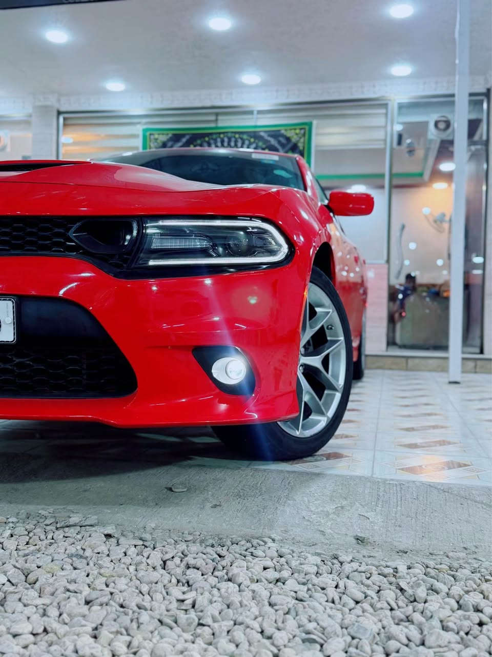 للبيع 
دوج جارجر SXT بلص   :: تو ويل 

السعر. 228 وبيها مجال 

الموديل : 2022 ..
ماشية  : 59 m : 

المحرك : 3600 :  6  سلندر 
 
المواصفات :                              
** تشغيل عن بعد 
* لايت LED . 
* فتحت سقف (سلايد) . 
* كاميرا خلفية . 
* امكانية التحكم بوضعيات المقود كهربائيا . 
* حساسات خلفية . 
* ويل قياس 20 أنج 
* سستم صوت  . 
* مقاعد جلد حضن . 
* ذاكرة لحفظ وضعيات الجلوس (ميموري) . 
* المقاعد الأمامية تبريد وتدفئة . 
* المقاعد الخلفية تدفئة . 
* نظام خرائط GPS . 
* شاشة كبيرة 
* تدفئة ستيرن . 
* كير S
* جناح خلفي . 
* بلوتوث تلفون . 
* محدد سرعة ..
لون احمر 🍎

.
رقم بغداد الجديد 
الضرر : باب السائق والوراها بدون دواخل وبنيد محدث gt 
بدون ايرباك صور الحادث بالمنشور 

للاستفسار الاتصال على هذا الرقم & *********** ثائر الخفاجي حلة, بابل
