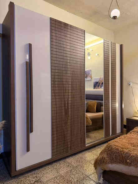 غرفه تركيه ٧قطع نضيفه جدآ استخدام قليل مجرات هايدروليك السعر .. ٦٥٠ .... المكان بغداد
***********
