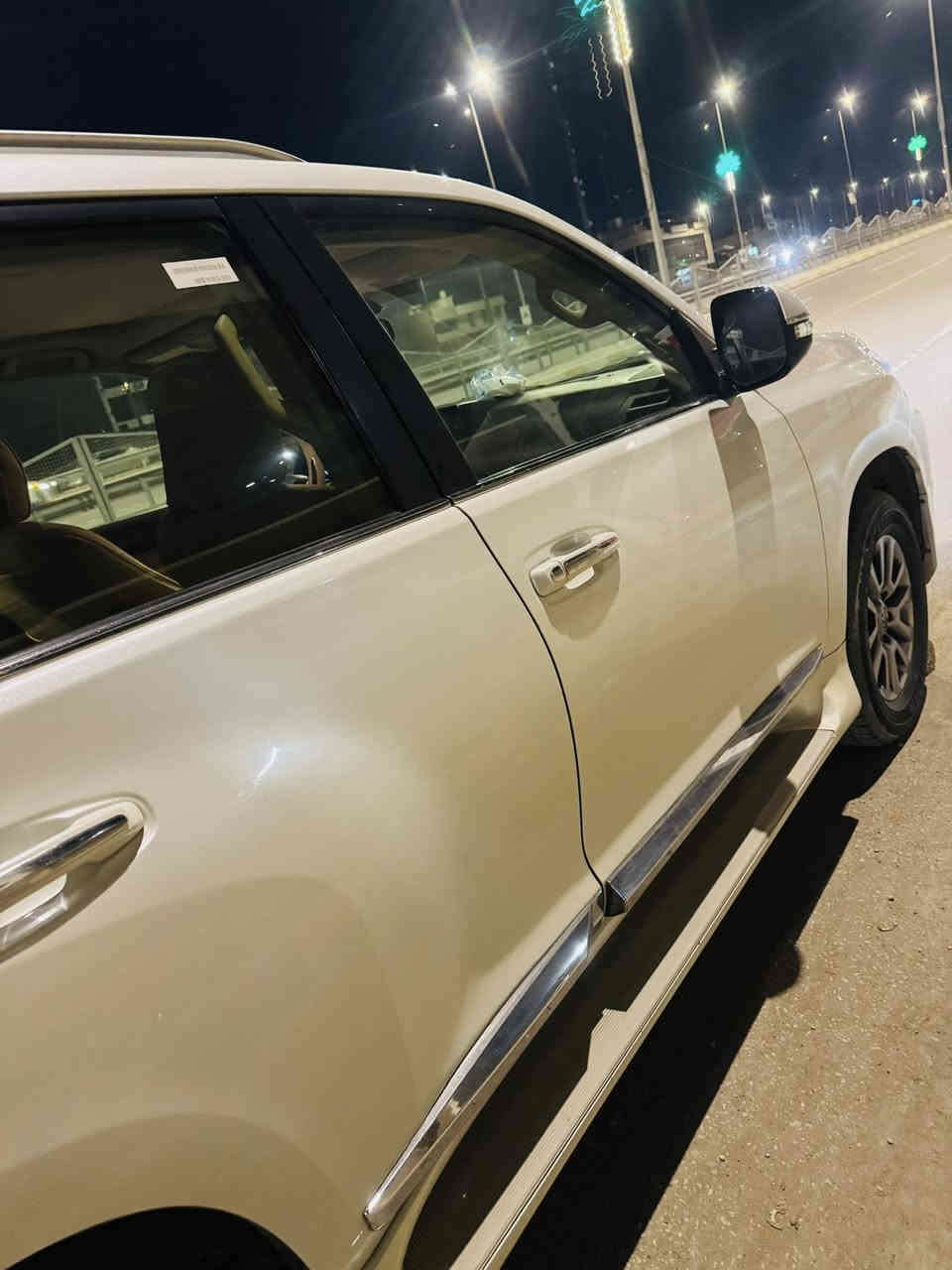 السلام عليكم
برادو 2019 GXR محرك V6
رقم اربيل سنوية بأسمي 
مكفولة السيارة كفاله عامه وجدا نضيفة 
موصفات السيارة : بصمه - فتحة - دخول ذكي - مثبت سرعة - كشنات جلد - تشغيل عن بعد وبقية الموصفات المعروفة 
سعر السيارة 405 وبيه مجال 
مكان السيارة / كربلاء 
***********
