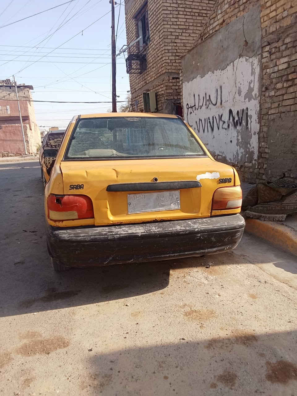 سلام عليكم سايبه 11ميسان بدون تحويل اكير ومحرك يخبلن نقصه حداديه كفل سرقه وعشائر سعره مليون وبيه مجال عنواني بغداد الحسنيه مال بوب اشام اني مكلفه بنشر  رقم صاحبه السياره ***********

