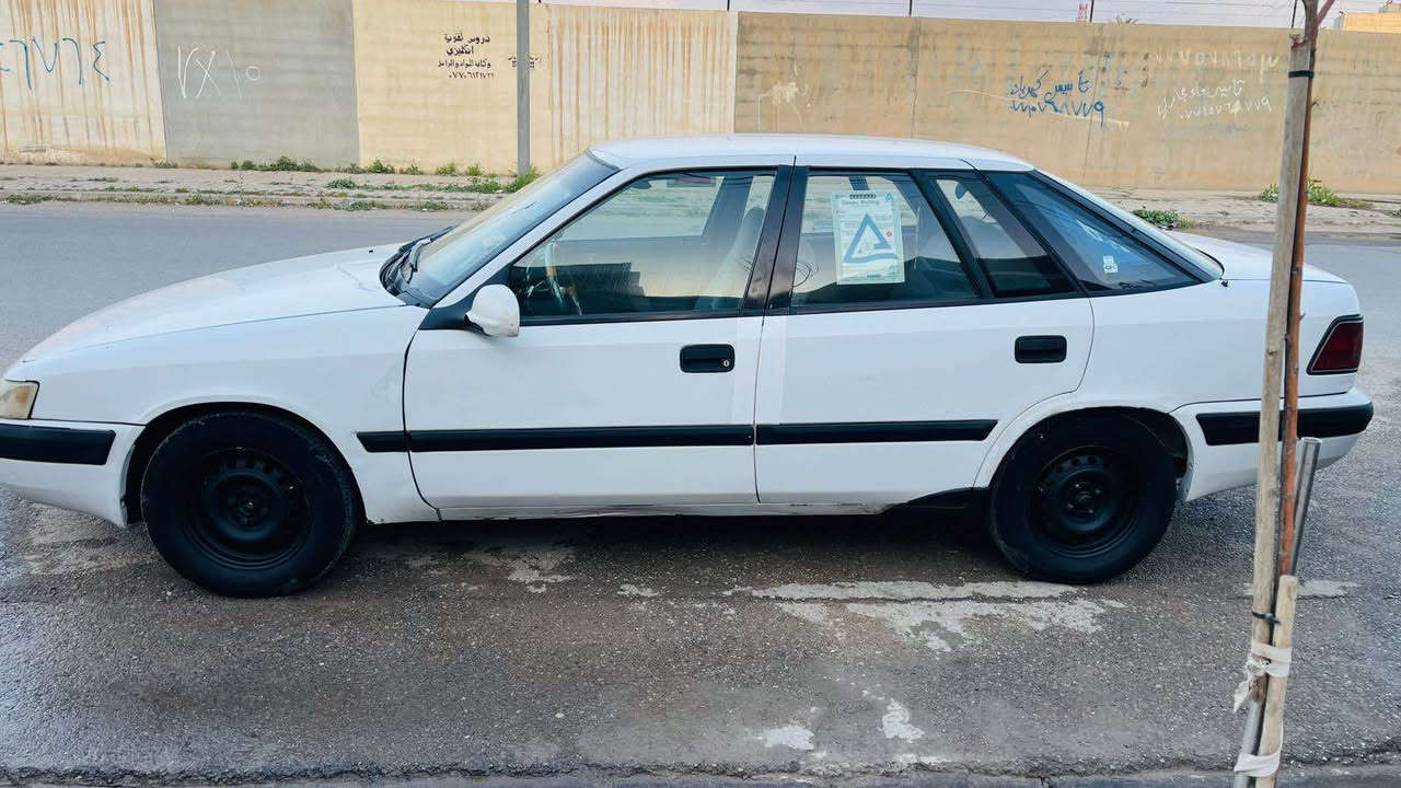 دايو اسبرو موديل95  سياره حلوه مال بيت محرك كير لوك تبريد رقم كركوك سنويه عاج شرط تحويل  بيها دفتر بنزين هم دواخل سياره نضيف قفل مركزي باور بدون حادث مكان سياره كركوك حي وسطي بيع فقط بدون مراوس بدون قصط  السعر 25 بي مجال قليل اتصل *********** مكلف بنشر اني كركوك, العراق
