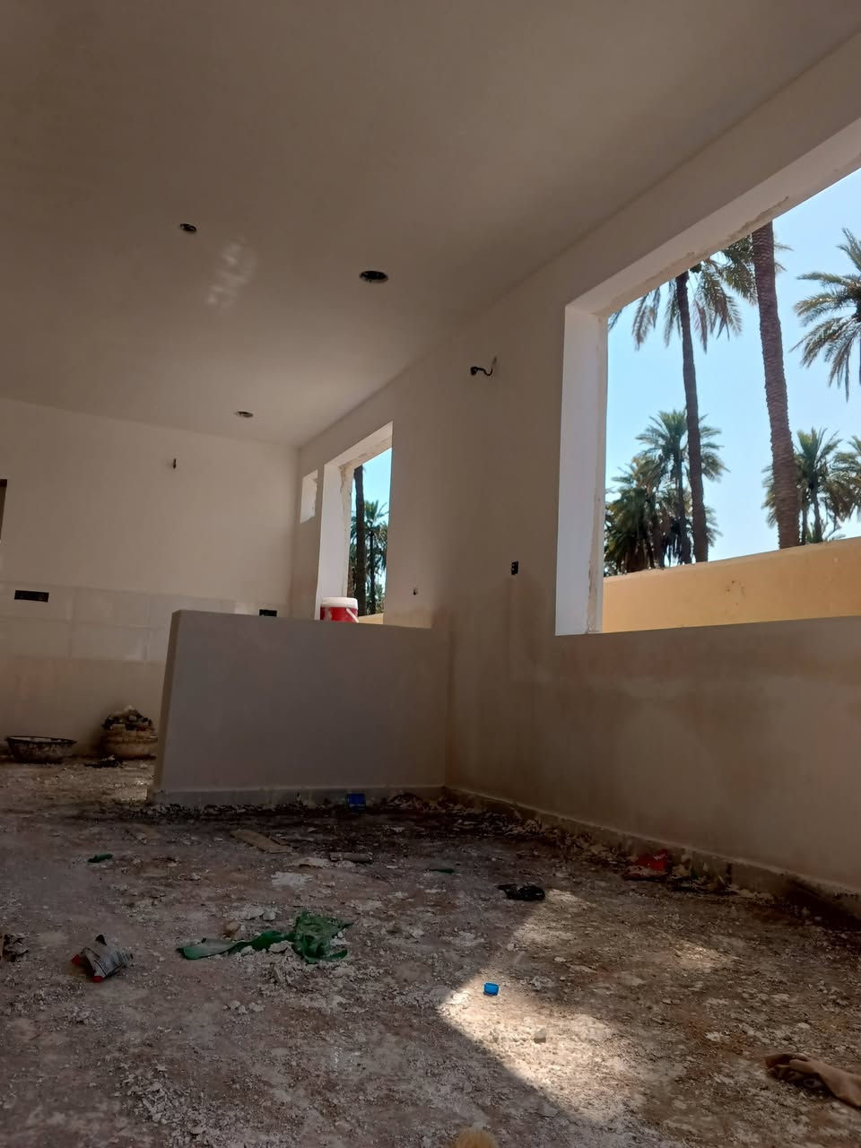 السلام عليكم ... تشميع وجص وابياض المتر ب 8تسليم مهندس تصفير حمامات ومطابخ المتر 8
***********
