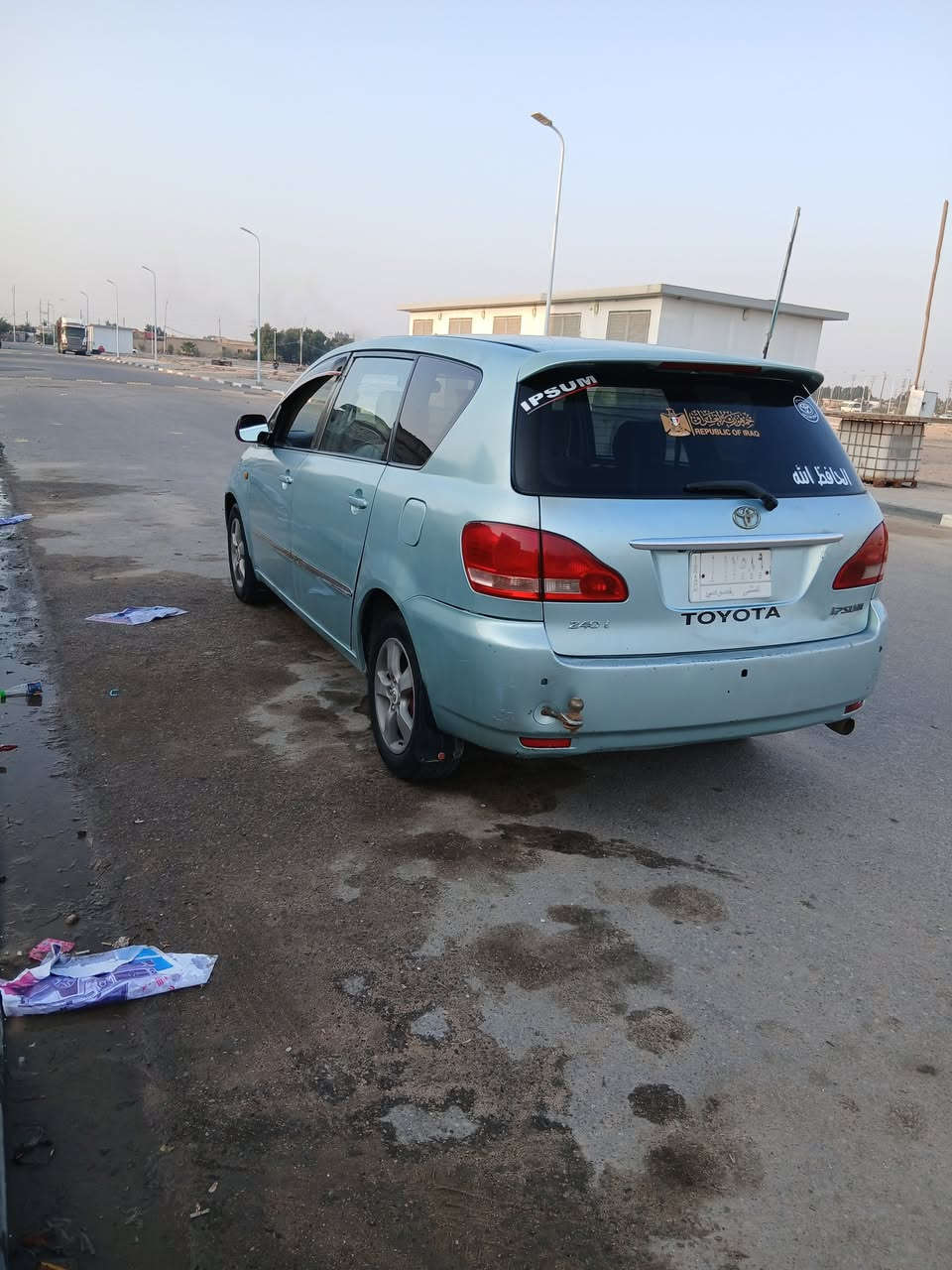 السلام عليكم سيارة للبيع نوع تيوتا ابصم  مديل ٢٠٠٣ رقم مثنى بأسمي مكفولة من الضربه والصبغ مكينة وكير جديد دواخل حلوه تبريد خير من الله تخم تاير سياره مال جناي استعمال شخصي السعر (٩٠ ) وبيها مجال بيع مستعجل واذا اكو مراوس بكيا بنكو  مكان السيارة البصرة _ شط العرب الكباسي للستفسار (***********)
