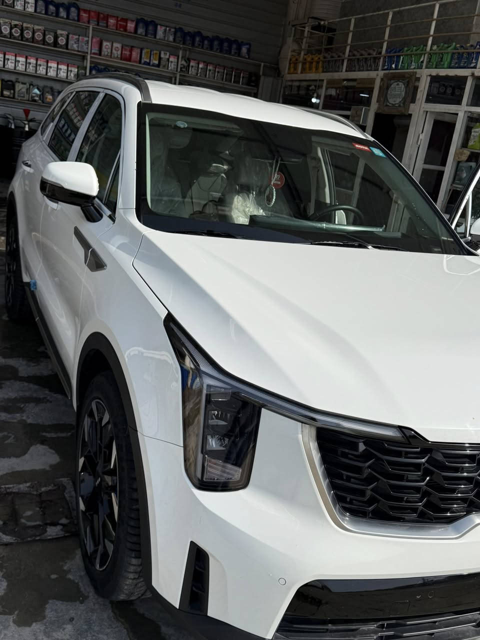 سورنتو 2025
6 سلندر (3500)
كير ماوس 
تشغيل عن بعد 
داتا شو 
ويل 20 
2 كشن كهرباء
مقاعد مخمل 
عداد الكيلو متر 13 الف 
شاشة متصل 
مكفولة كفالة عامة
السعر المطلوب 329$
مكان السيارة النجف الأشرف 
رقمها بابل مميز 
للاستفسار 
***********
