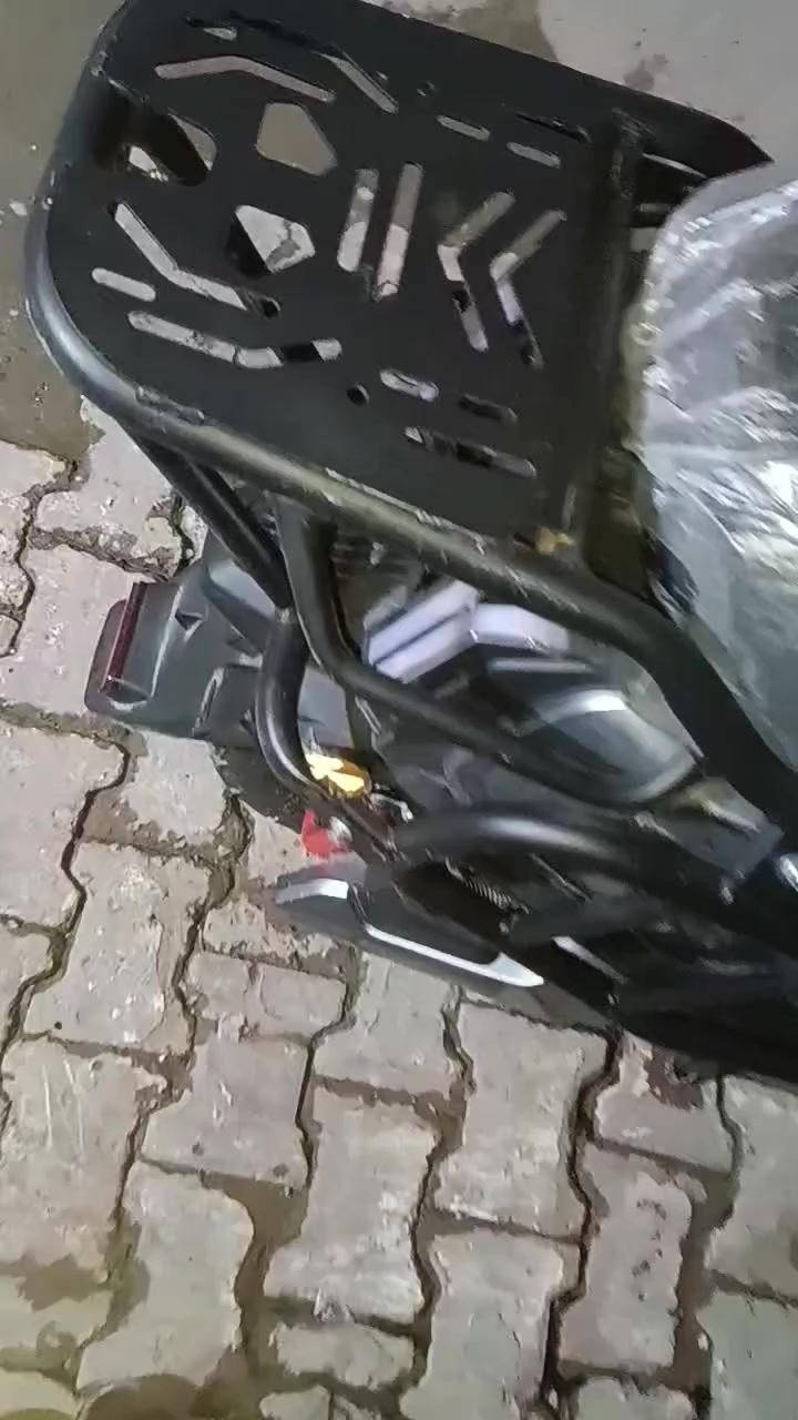 سلام عليكم
دراجة صاعقة 2025
شحن 6 بطاريات مسطرة 
موصفات 
🔴 بك 
🔴نظام سرقة وأنذار
🔴 اربع نمر
🔴بصمة 
🔴تشغيل عن بعد
🔴شاشة ذكية 
🔴اقصى سرعة 85
🔴تايرات جوبلس جبلي 
🔴سوبج عدد ثنين
🔴خوذة 
🔴شاحنة 
🔴ملف 2500 نحاس 
سعر دراجة تم في التعليقات 
دراجة جديدة كلش والله
فقط للسوك وولبيت


**إذا كنت صاحب هذا الإعلان وتريد حذفه لأي سبب، رجاءا أرسل رسالة إلى الدعم الفني**